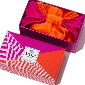SILKE LONDON "THE POPPY" 100% MULBERRY SILK HAIR PROTECTION WRAP NIB